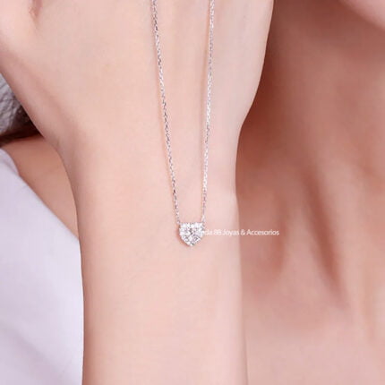 Collar Mujer Corazón Amor Eterno Bañado en Oro de 18k.