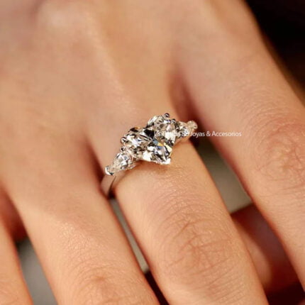 Anillo De Compromiso Mujer Delaila Bañado en Oro de 18k.
