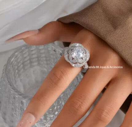 Anillo De Compromiso Mujer Naila Bañado Oro 18k.