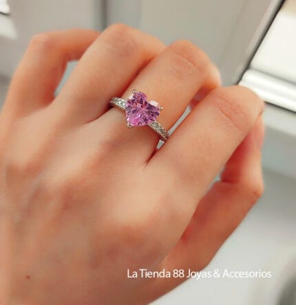 Anillo De Compromiso Corazon Artemisa Bañado en Oro de 18k.