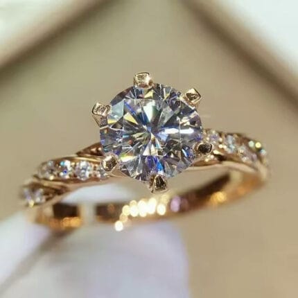 Anillo De Compromiso Naira Bañado en Oro de 18k.