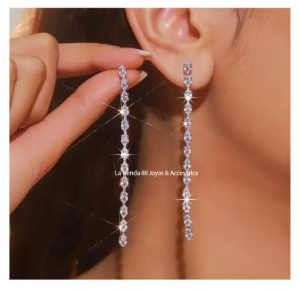 Aretes Colgantes Deluxe Mujer Cascadas de Cristal - Blanco