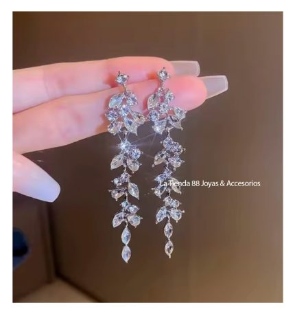 Aretes Pendientes Deluxe Fiesta Mujer Cascada de Cristal - Blanco